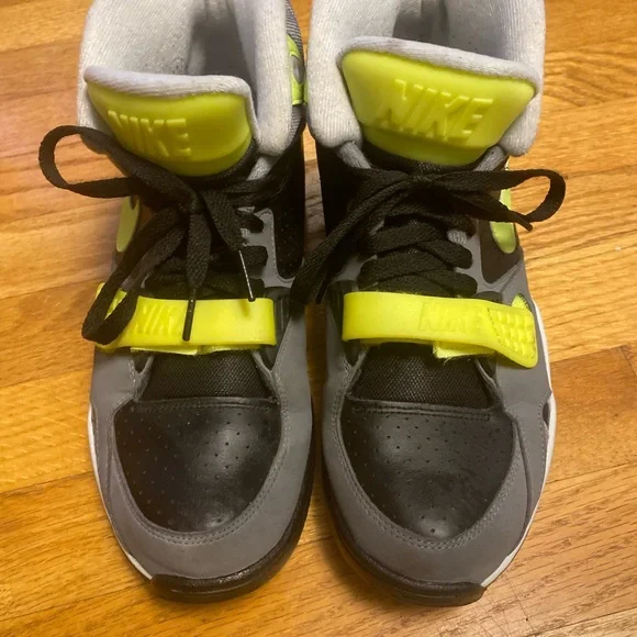 Mens Nike Air Trainer and Neon Green Athletic Shoes - Picture 3 of 15